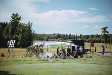 沉木放在鱼缸里水发黄怎么办